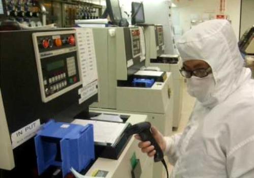 NetTRACK Barcode Software for Gasonics Aura 1000 in FAB production